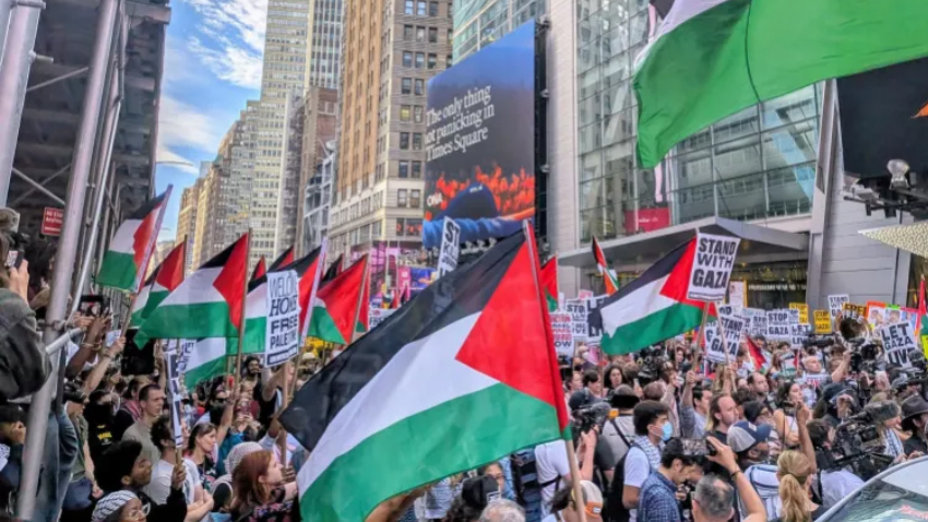 Americans now sympathize with Palestinians. File Photo