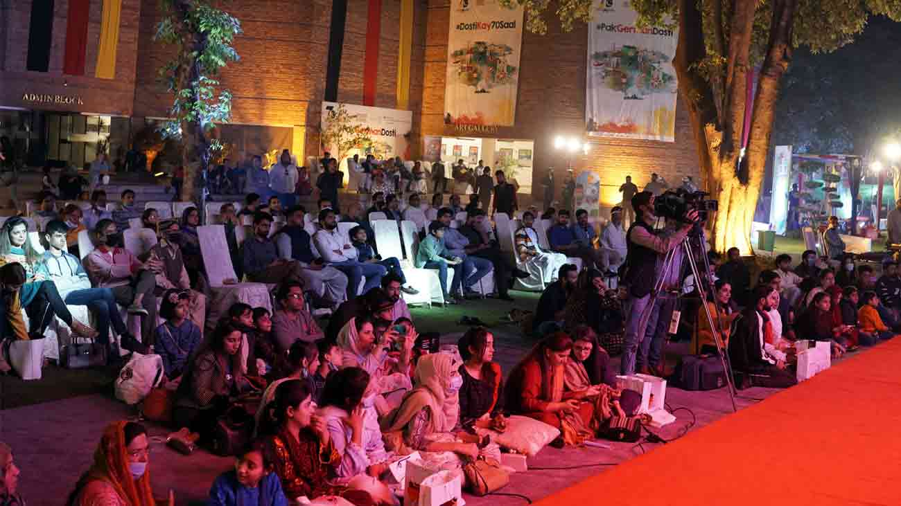 Qawwal booked in Lahore over song linked to Imran Khan