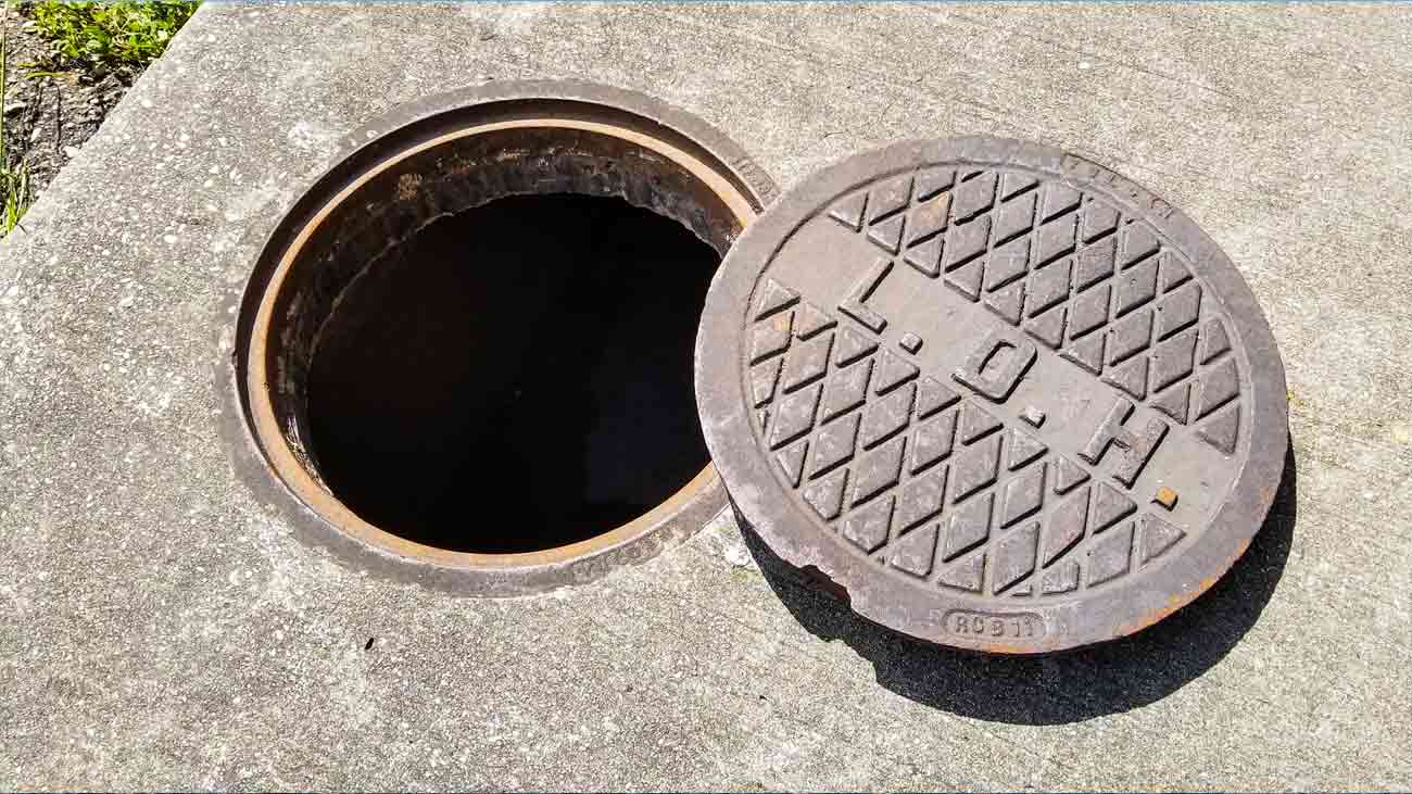 Open sewage kills three-year-old in Islamabad’s illegal settlement
