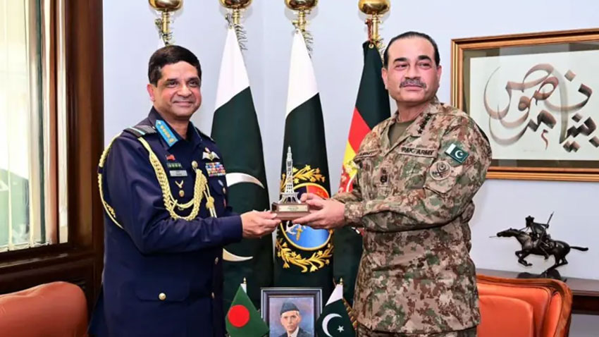 Pakistan, Bangladesh deepen defense ties as top military chiefs meet