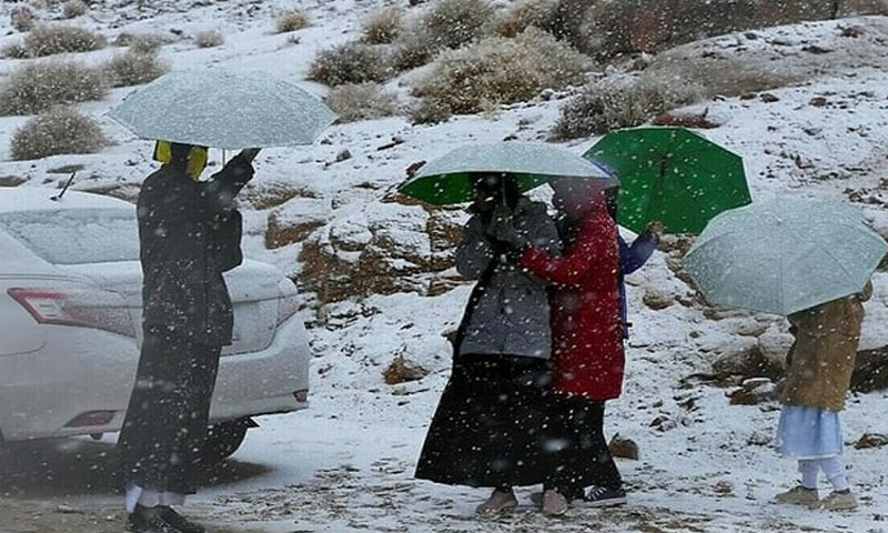 Cold wave grips Pakistan, Skardu records minus 13 degrees