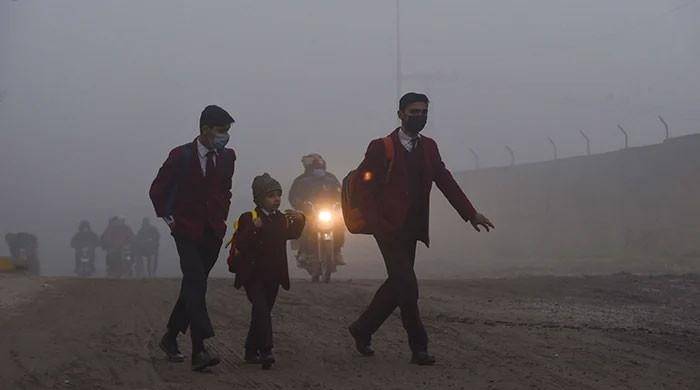 Sindh revises private school timings amid cold weather