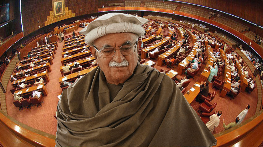 Imran Khan names Mahmood Khan Achakzai for opposition leader in NA
