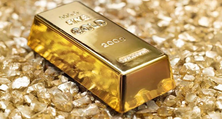 Gold prices slide globally, sharp fall expected in Pakistan