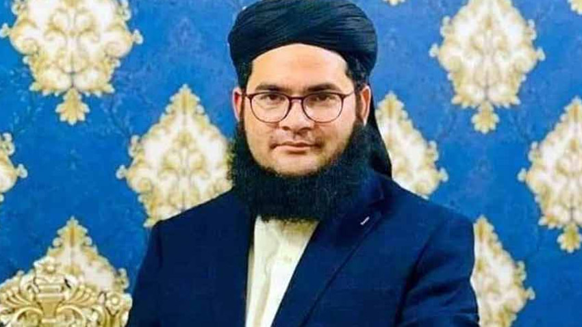 Allama Nasir Madni suffered a heart attack during a Friday sermon. File photo
