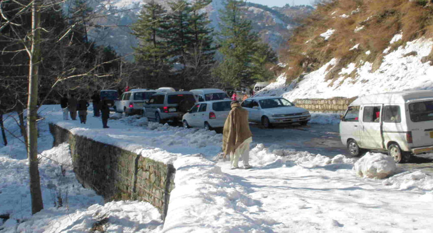 Murree tourists