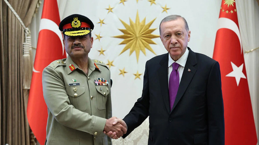 Field Marshal Asim Munir arrives in Turkiye. File photo