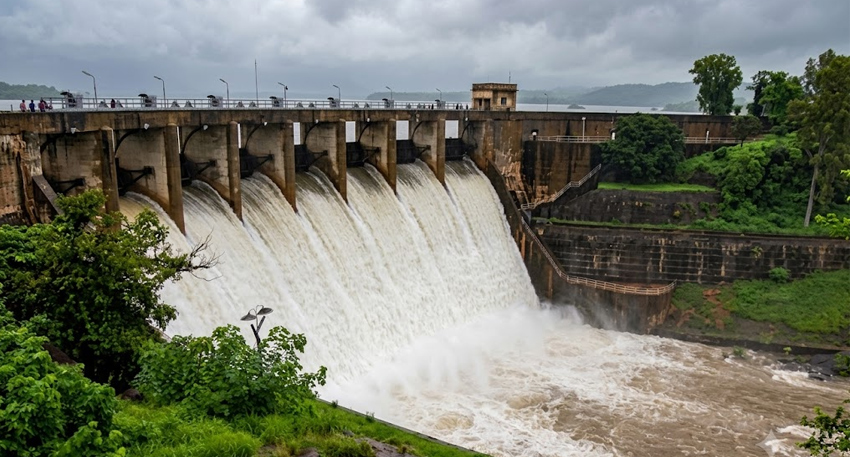 Bhakra Dam releasing water.