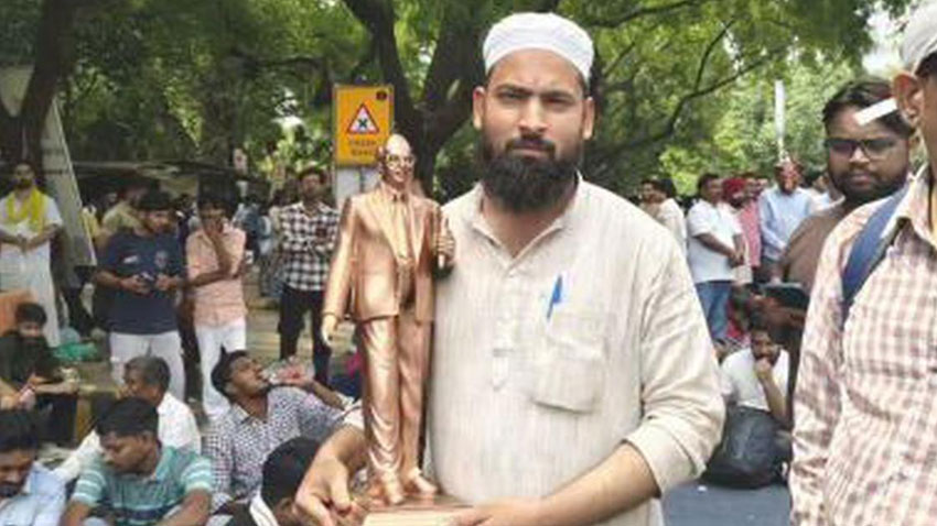 Police accused of detaining Muslim volunteer’s family over Jantar Mantar protest. File photo