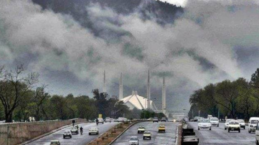 Islamabad Traffic Police have issued a safety advisory amid heavy rainfall. File photo