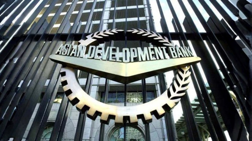 ADB unveils $700 million insurance reform package for Pakistan