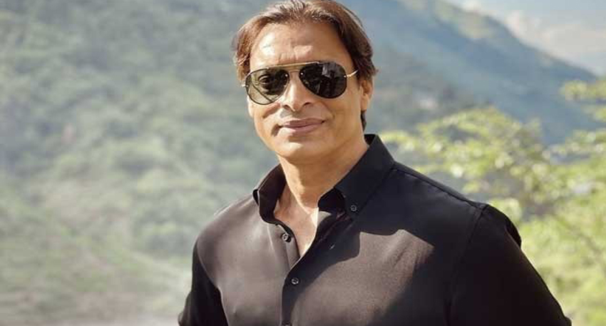 Shoaib Akhtar in a ground.