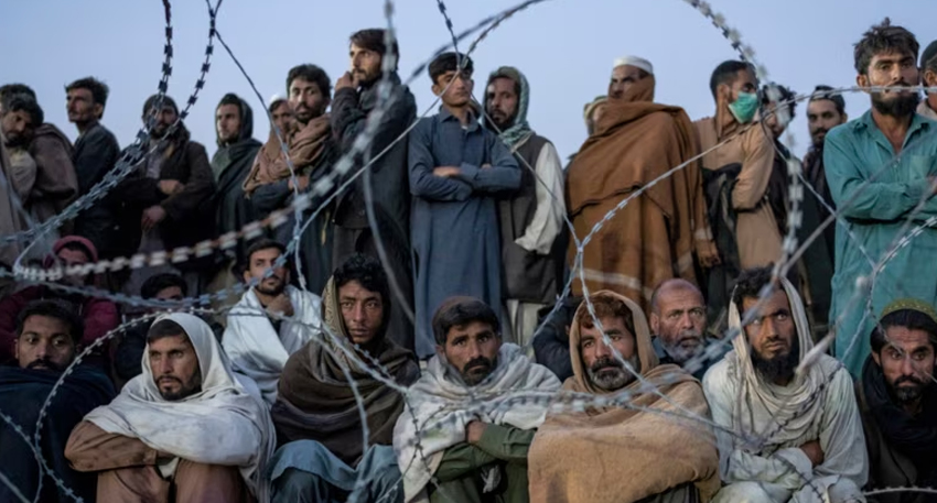 Afghans seeking refugee in Pakistan
