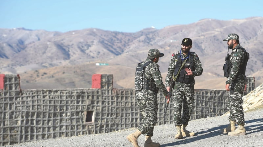 Pakistan Army soldiers in Pak-Afghan border. File Photo