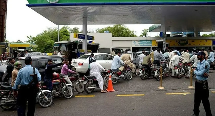 Petrol price hike worries grow as Ogra warns action against fuel hoarding. File photo