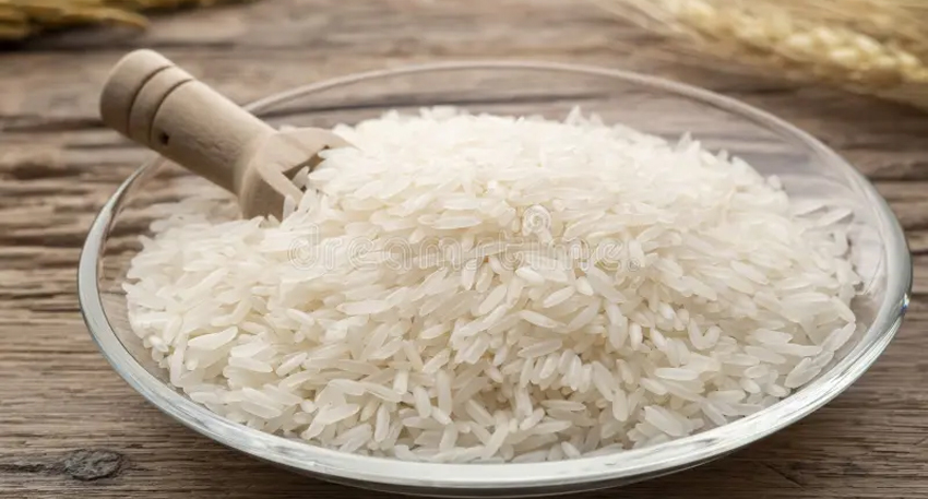 Pakistan’s rice exports fall as high domestic prices and weak farm productivity limit growth despite subsidies.