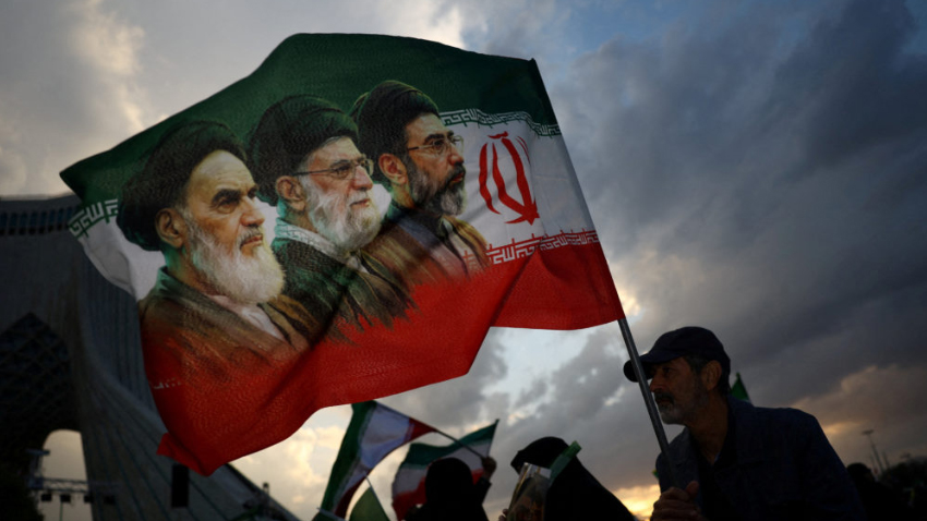 Iran warns of ‘long and painful strikes’ if US resumes attacks. File photo