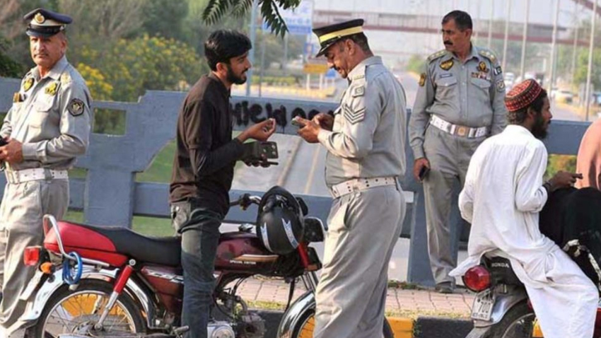 Traffic fines have been reduced in Lahore. File photo