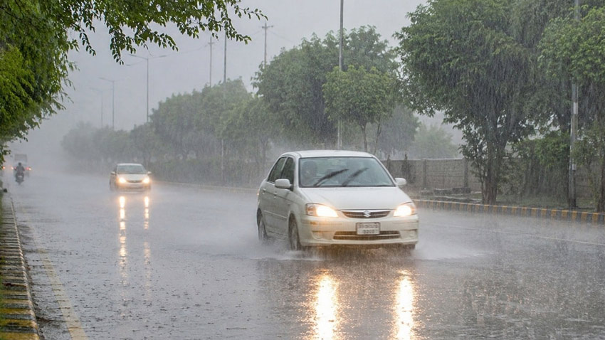 Pakistan is expected to receive rain and thunderstorms. File photo