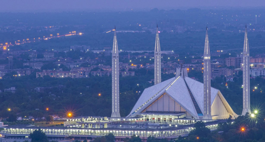 PTI long march heads for Islamabad