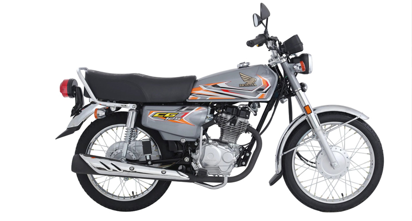 Side profile of the new silver 2027 Honda CG 125 motorcycle launched in Pakistan.