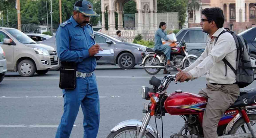 Lahore traffic police