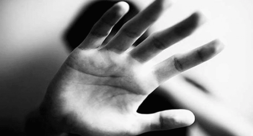 Karachi woman acid attack