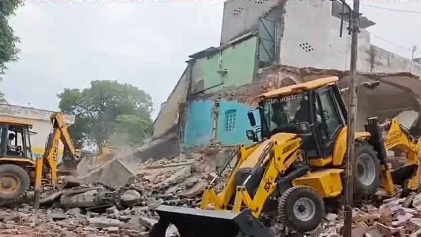 Mosque demolition in India sparked sharp condemnation from Pakistan Foreign Office. File photo
