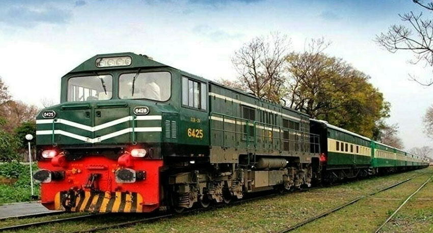 Quetta-Peshawar train service