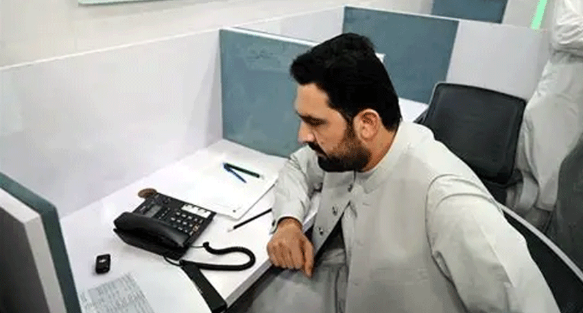 KP CM Sohail Afridi reviews complaint cell performance in Peshawar