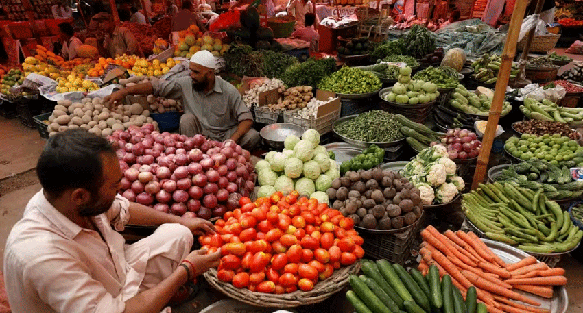 Pakistan’s weekly inflation rose 0.49pc as petrol, diesel and LPG prices recorded significant increases