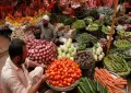 Petrol price hike pushes weekly inflation up 0.49pc in Pakistan