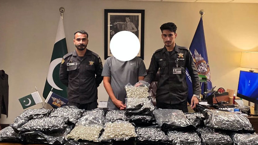 Pakistan Customs has foiled a major attempt to smuggle 35kg of suspected hashish. File photo