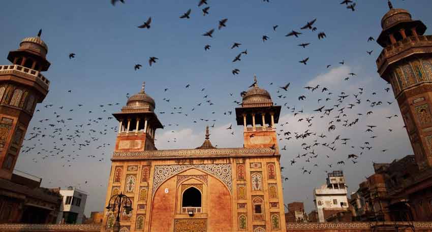 ?Can Mosque Funds Be Given to Mosque Staff